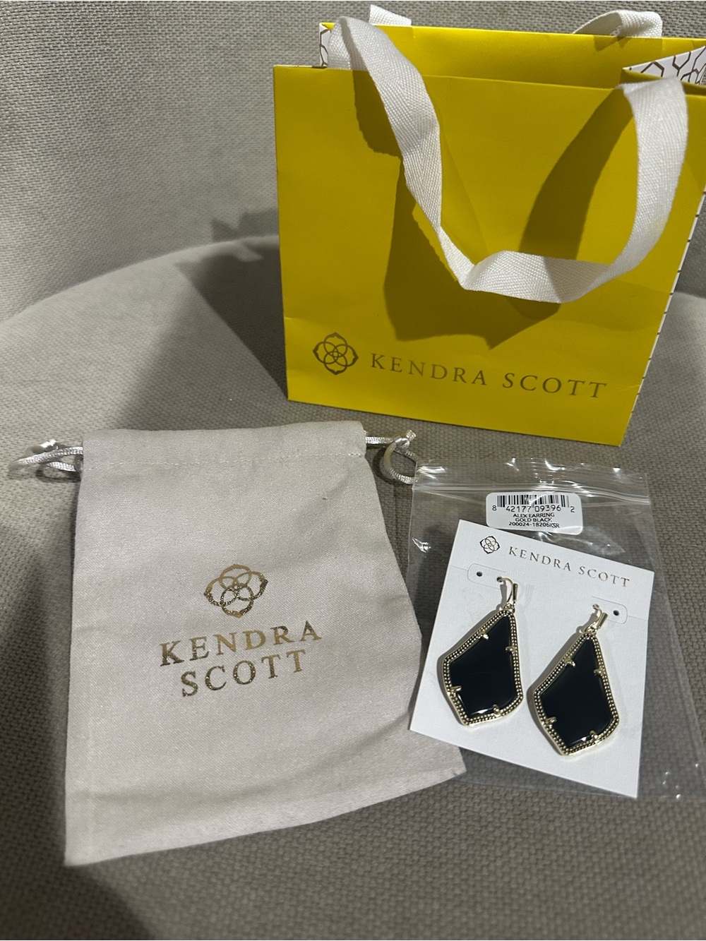 Kendra Scott Black and Gold Alex Drop Earrings